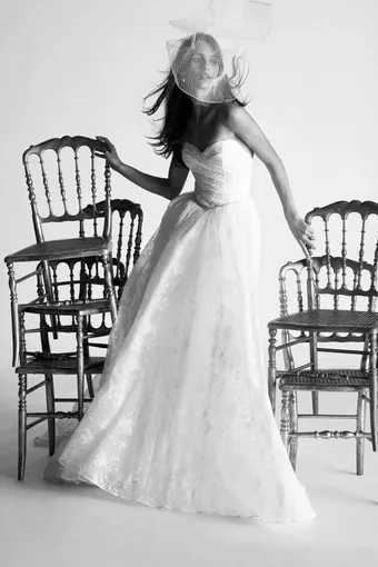 Watters Isa #61311B #0 default frontface vertical thumbnail