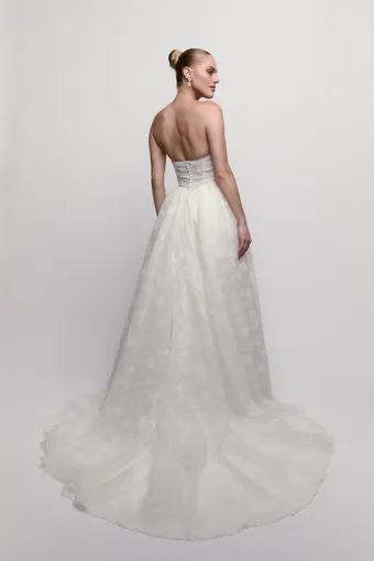 Watters Isa #61311B #2 default backface vertical thumbnail