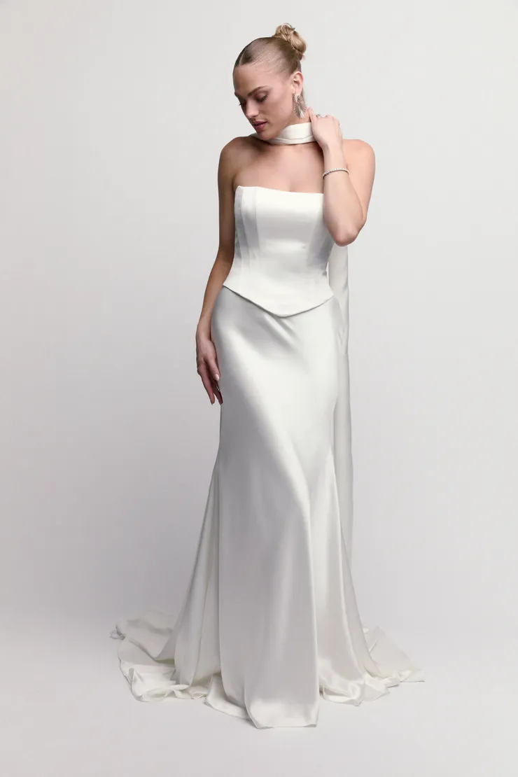 Watters Famke with Scarf Image