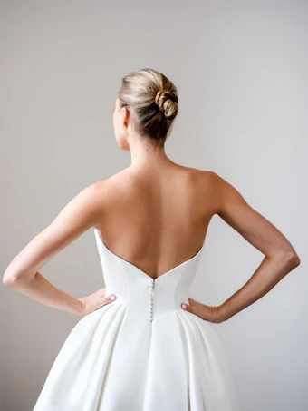 Kelly Faetanini Amina $3 backface vertical cropped thumbnail