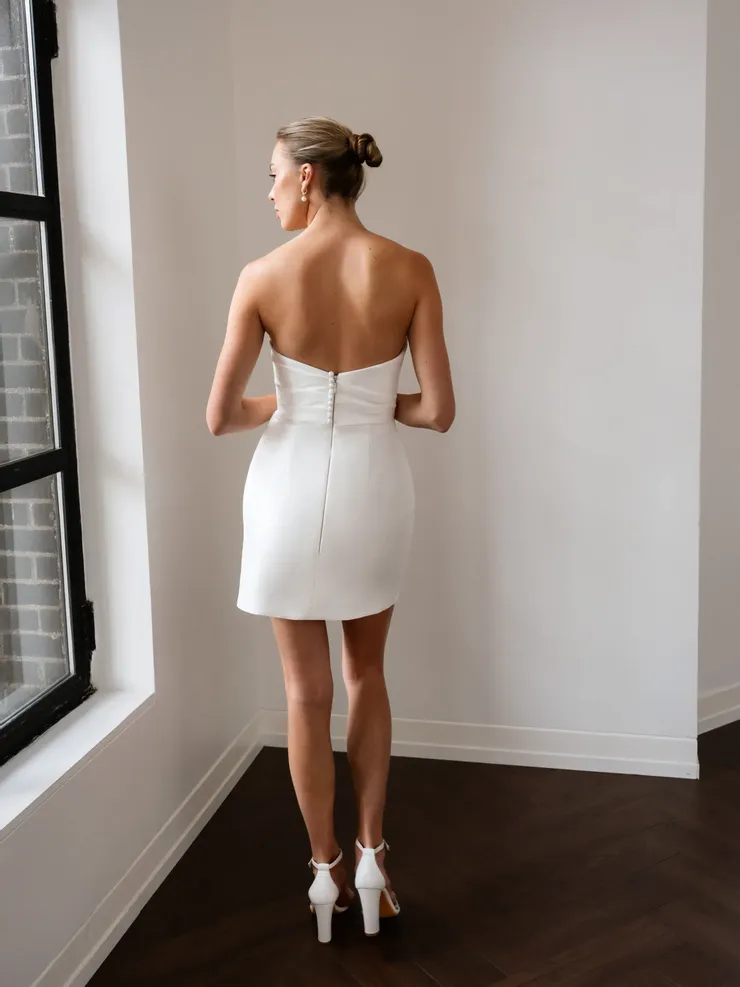 Kelly Faetanini Azure #1 default backface vertical picture