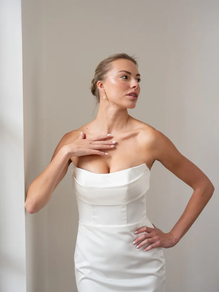 Kelly Faetanini Maren #2 vertical cropped picture