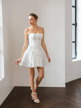 Kelly Faetanini #Sabine #1 frontface vertical thumbnail