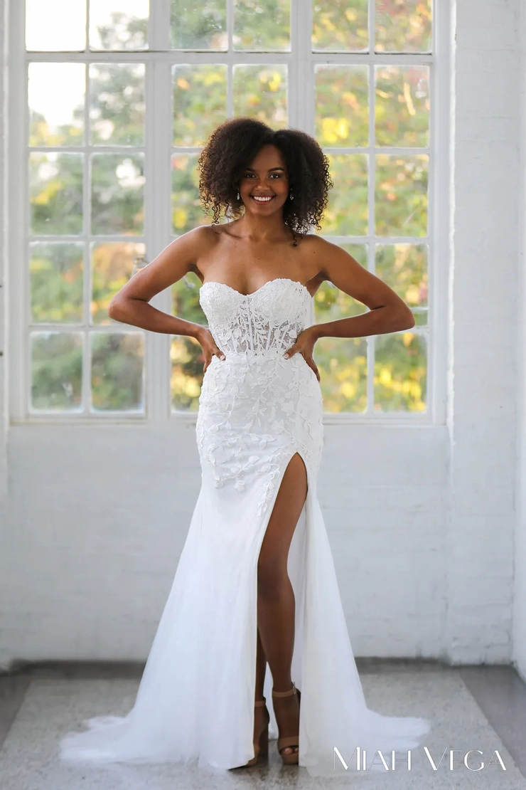 Miah Vega Style #24101 #1 frontface vertical picture