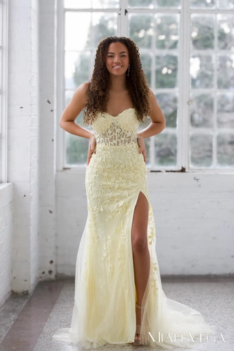 Miah Vega Style #24101 $6 frontface vertical thumbnail