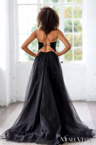 Miah Vega Style #24102 $7 default backface vertical thumbnail