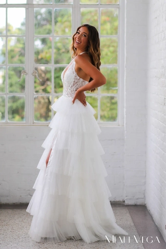 Miah Vega Style #24505 $14 backface vertical thumbnail