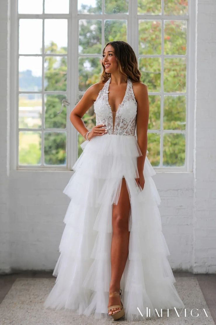 Miah Vega Style #24505 #1 frontface vertical picture