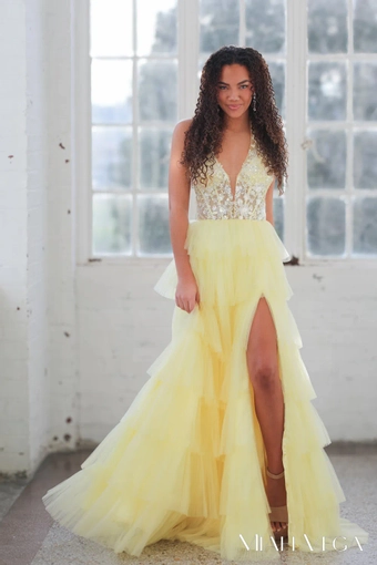 Miah Vega Style #24505 $5 frontface vertical thumbnail