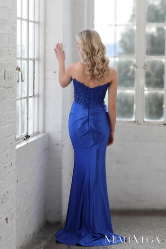 Miah Vega Style #24607 $8 backface vertical thumbnail