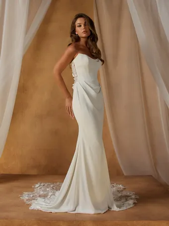 Madi Lane Nash #6 frontface vertical thumbnail