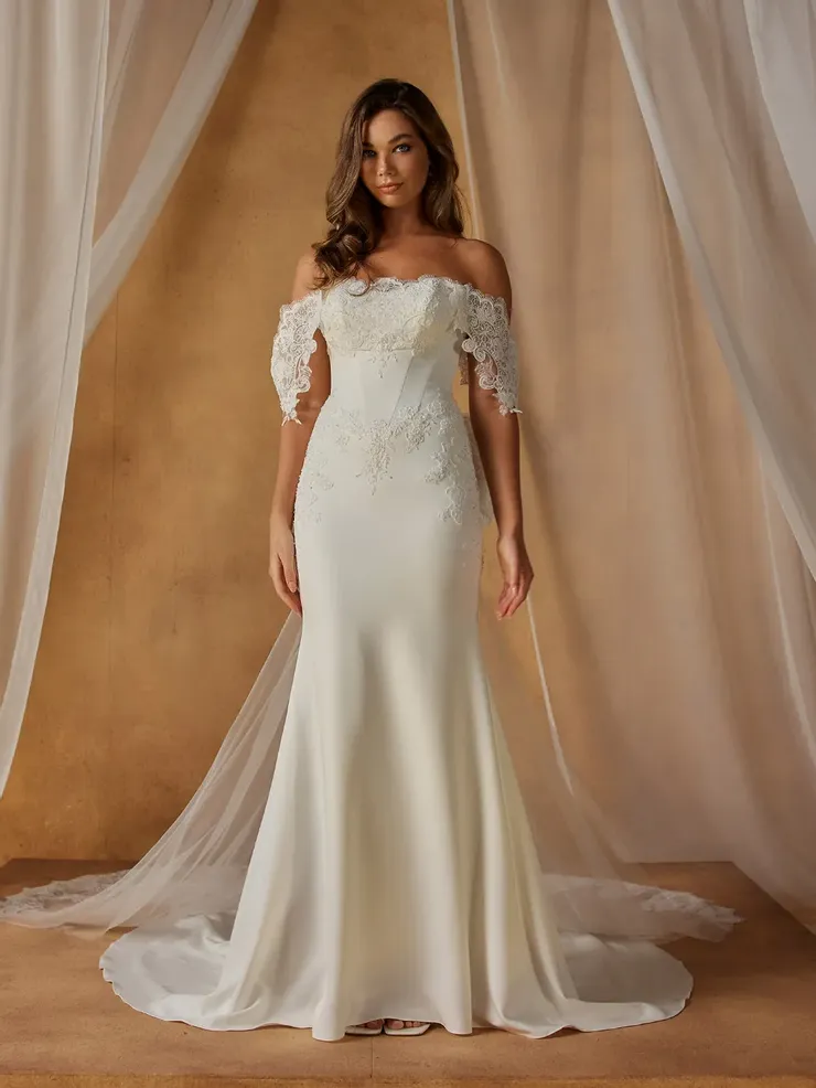 Madi Lane Natine Image