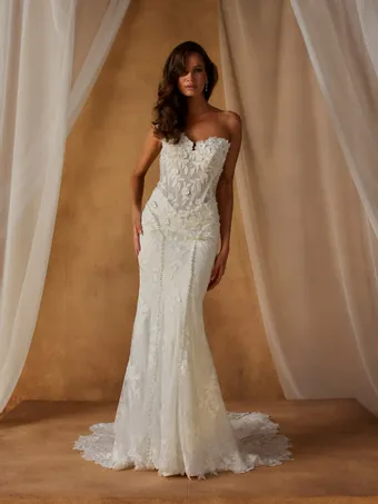 Madi Lane Nuri #6 frontface vertical thumbnail