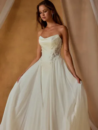 Madi Lane Nim #5 frontface vertical cropped thumbnail