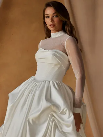 Madi Lane Norfolk #8 frontface vertical cropped thumbnail