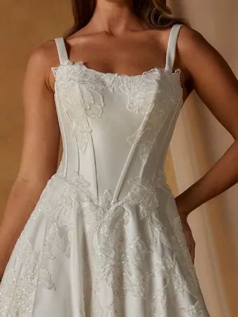 Madi Lane Nero #3 frontface vertical cropped thumbnail