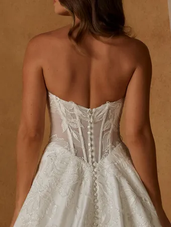 Madi Lane Nero #5 backface vertical cropped thumbnail