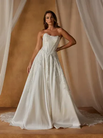 Madi Lane Nero #1 frontface vertical thumbnail