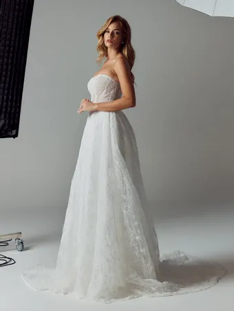 Evie Young Eleanor #4 frontface vertical thumbnail