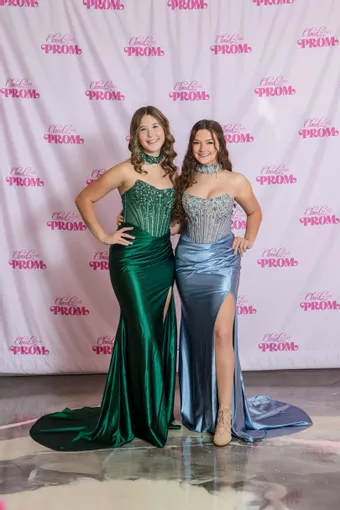 Rose + Grace Style #Chanel #5 frontface vertical thumbnail