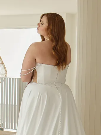 Serene VAUGHN-ACE #6 backface vertical cropped thumbnail