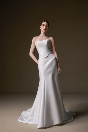 La Premiere Carnation #0 default frontface vertical thumbnail