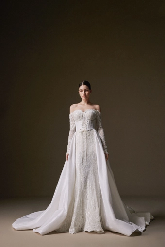 La Premiere Cassiopeia #2 frontface vertical thumbnail