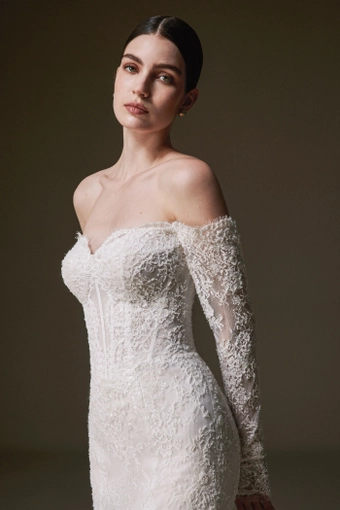 La Premiere Cassiopeia #4 frontface vertical cropped thumbnail