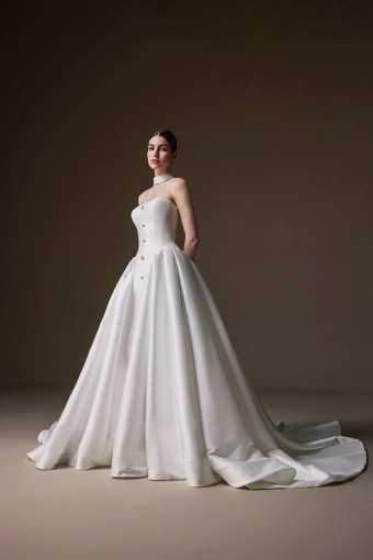 La Premiere Claude #1 frontface vertical thumbnail