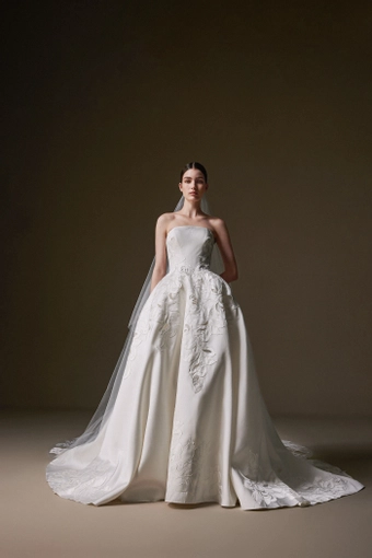 La Premiere Chandra #0 default frontface vertical thumbnail