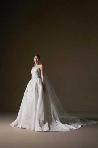 La Premiere Chandra #3 frontface vertical thumbnail