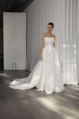 La Premiere Clementine #1 frontface vertical thumbnail