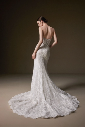 La Premiere Clarimond #9 backface vertical thumbnail