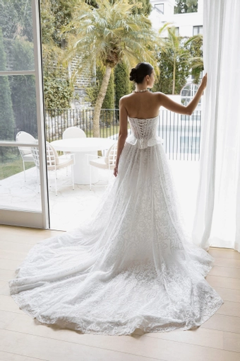 La Premiere Clarimond #10 backface vertical thumbnail