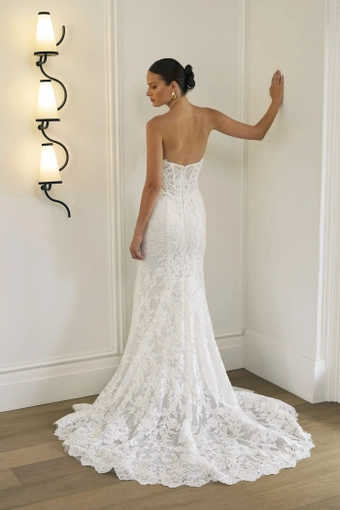 La Premiere Clarimond #8 backface vertical thumbnail