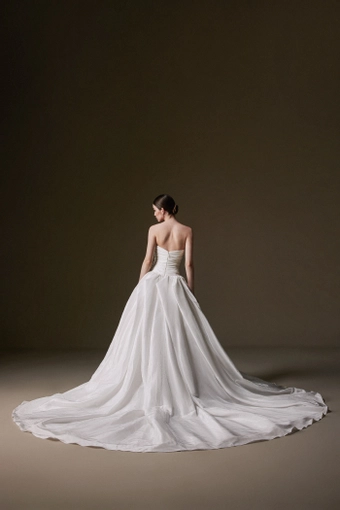 La Premiere Cherish #3 default backface vertical thumbnail