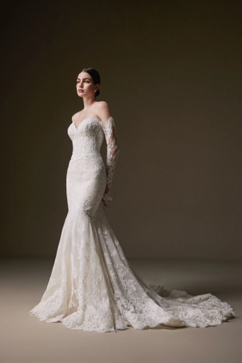 La Premiere Cyrilla #1 frontface vertical thumbnail