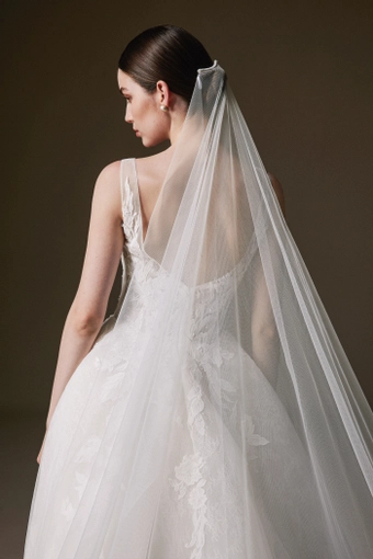 La Premiere Carissa #5 backface vertical cropped thumbnail