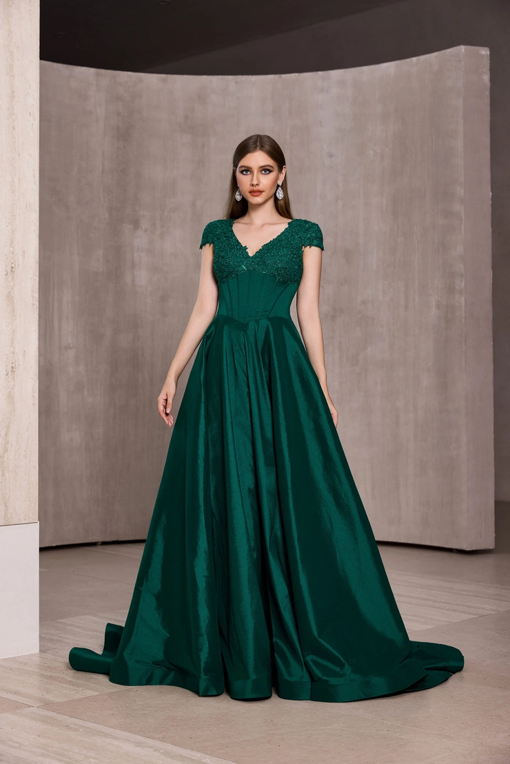 Jadore Evening Style #J28047 Default Thumbnail Image