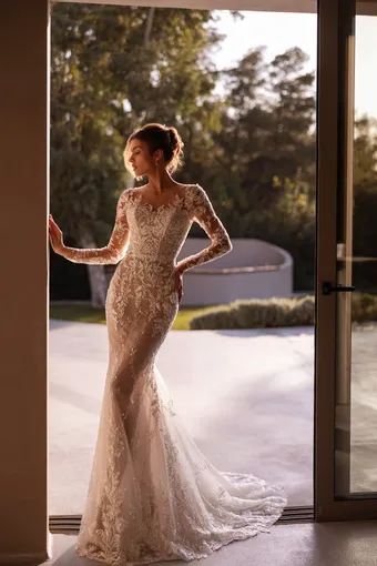 Demetrios #1513 #0 default frontface vertical thumbnail