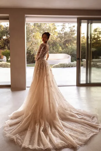 Demetrios #1513 #3 backface vertical thumbnail