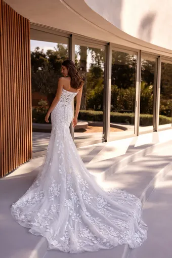 Demetrios #1515 #2 default backface vertical thumbnail