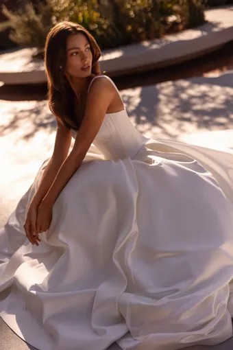 Demetrios #1522 #3 frontface vertical cropped thumbnail