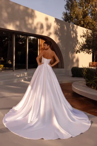 Demetrios Style: 1525 #1 default backface vertical thumbnail