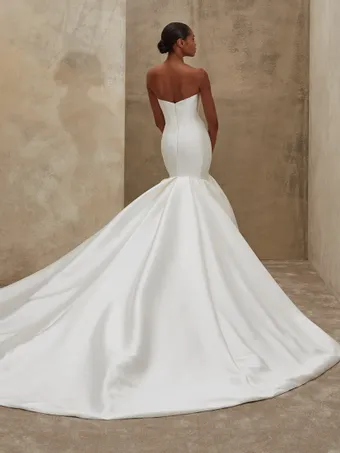 Demetrios #1531 #5 default backface vertical thumbnail