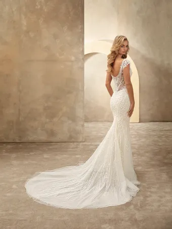 Demetrios Style: 1536 #1 default backface vertical thumbnail