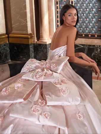 Demetrios Platinum Style #DP552 #3 default backface vertical cropped thumbnail