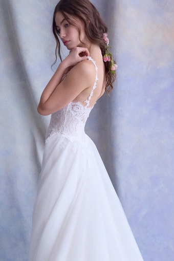 Ines by Ines Di Santo Style #Flores #0 default vertical cropped thumbnail