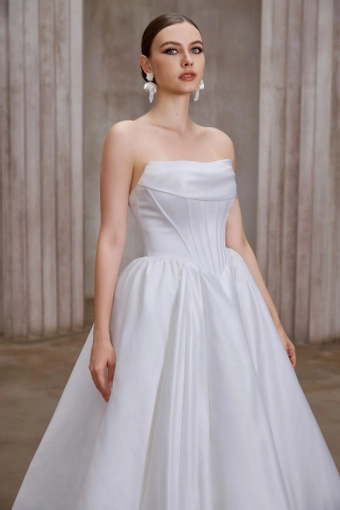 Jadore Evening JA10004 #3 frontface vertical cropped thumbnail