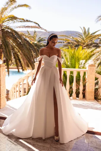 Demetrios Cosmobella Style: 8252 #0 default frontface vertical thumbnail